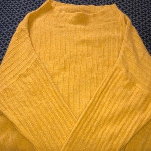 NEVER WORN OLD NAVY SWEATER